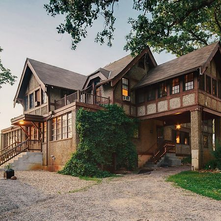 Spicer Castle Inn エクステリア 写真