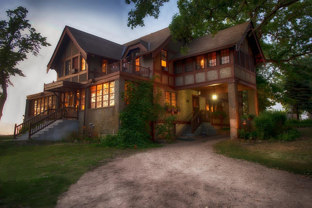 Spicer Castle Inn エクステリア 写真