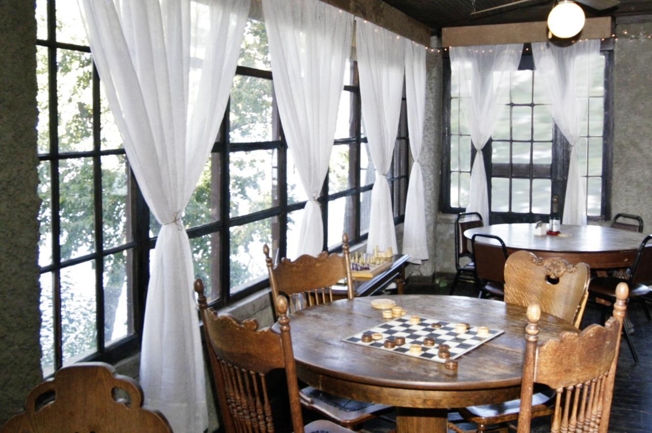 Spicer Castle Inn エクステリア 写真
